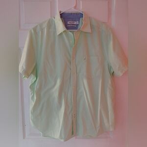 Nautica Men's Light Green Short-Sleeve Button-Up Shirt